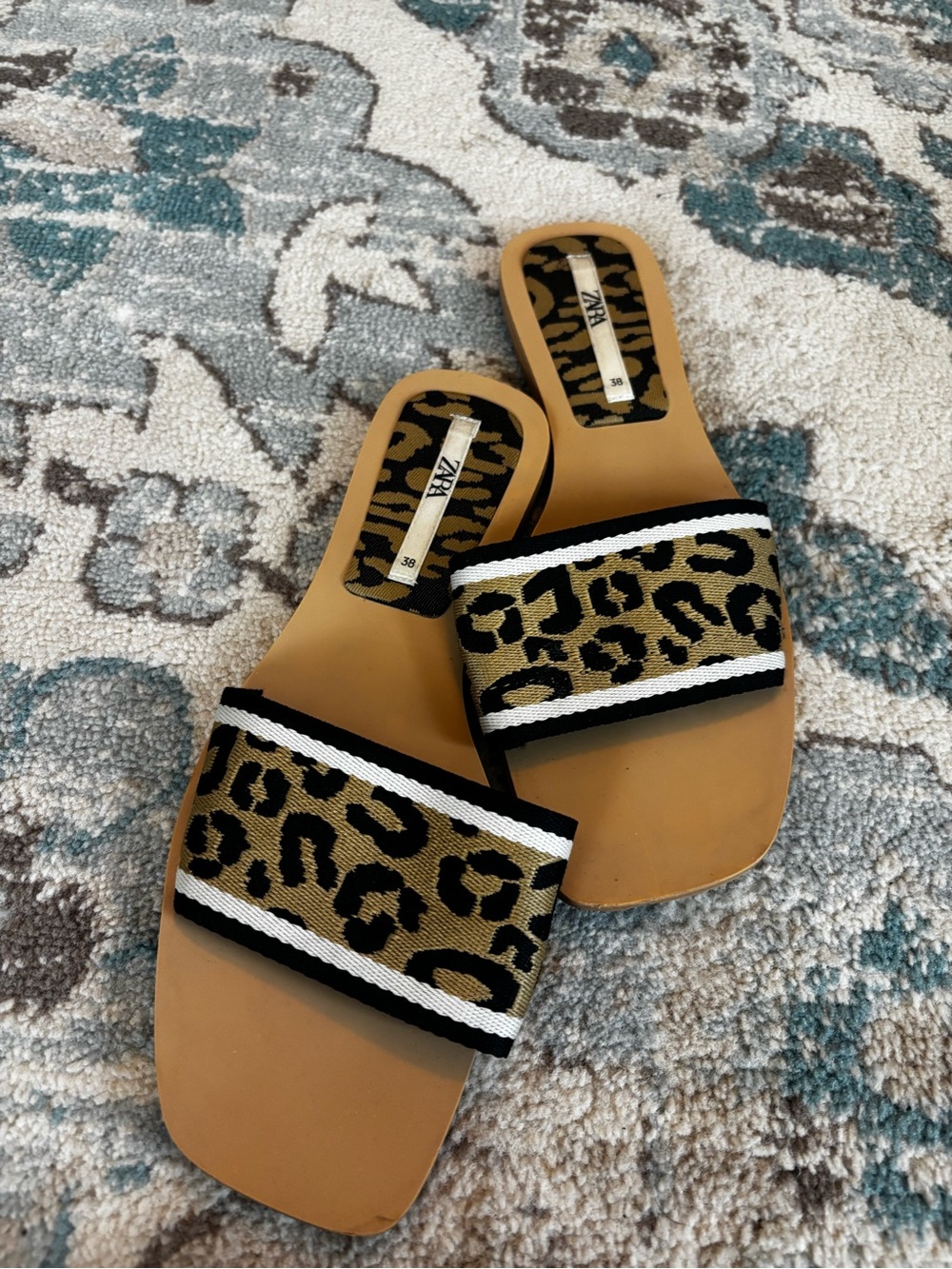 Zara Leopard Print Slide Sandals - Women's Tan/Black